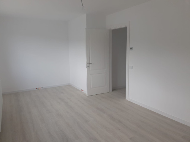 De vanzare apartament nou, 1 camera,  semidecomandat,  37 mp, Frumoasa,  (Continental -  Bd Poitiers) 140222