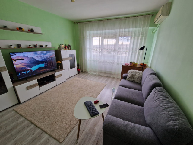 4 camere,  decomandat,  86 mp, de vanzare apartament in zona Dacia,  (Piata Dacia) 146953