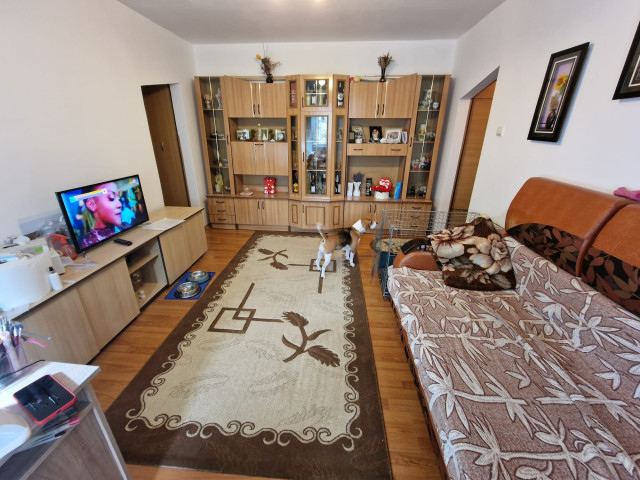 3 camere,  semidecomandat,  55 mp, de vanzare apartament in zona Dacia,  (Bicaz) 148598