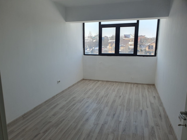 De vanzare apartament nou, 3 camere,  decomandat,  70 mp, Galata,  (Platoul Insorit) 149707