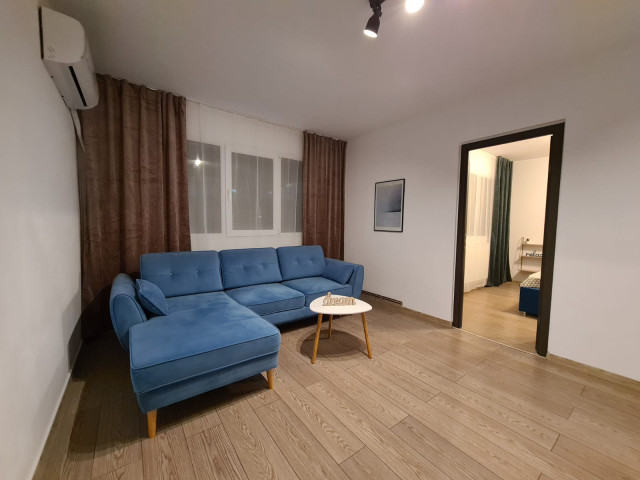 Podu Ros apartament  60 mp, 3 camere,  semidecomandat, de vanzare,  (BRD) 147399