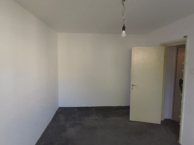 2 camere,  semidecomandat,  53 mp, de vanzare apartament in zona Podu Ros,   147038