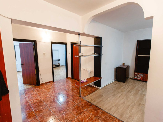 De vanzare apartament, 3 camere,  decomandat,  80 mp, Nicolina,  (Prima Statie / Esplanada) 144997