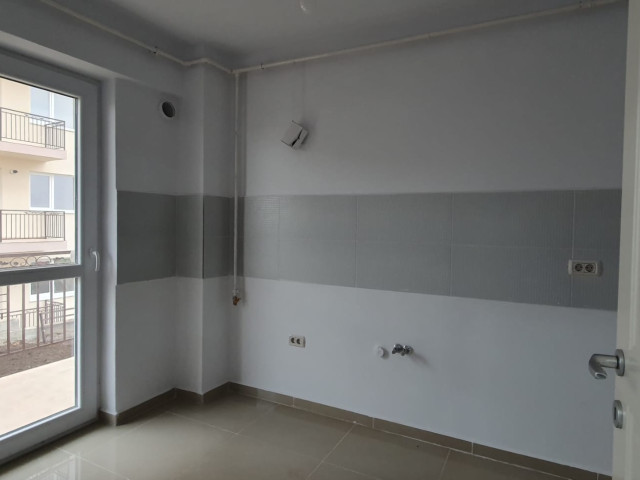 Apartament nou de vanzare, 2 camere,  decomandat,  52 mp, Popas Pacurari,  (Antibiotice) 132375