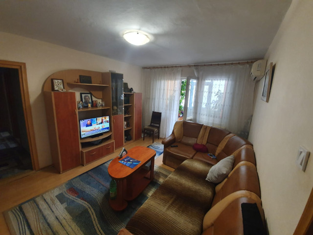 Apartament, 4 camere  semidecomandat,  62 mp, Mircea cel Batran, de vanzare,   146931