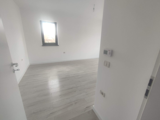 Apartament nou de vanzare, 3 camere,  semidecomandat,  58 mp, Lunca Cetatuii,  (Sos Nicolina) 147170