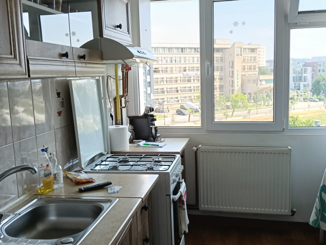 De vanzare apartament, 2 camere,  semidecomandat,  52 mp, Podu Ros,  (Splai Bahlui Facultati) 158892 De vanzare apartament, 2 camere,  semidecomandat,  52 mp, Podu Ros,  (Splai Bahlui Facultati) 158892