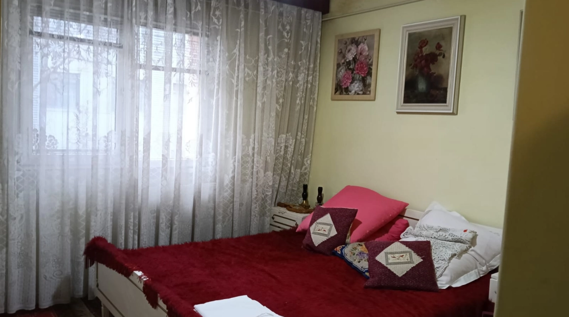 Oferta De vanzare apartament, 3 camere, decomandat, 70 mp, Centru,  PAlas  imagine 2