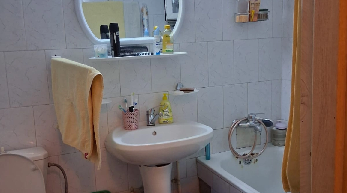 Oferta De vanzare apartament, 3 camere, decomandat, 72 mp, Centru,  Podu Ros Sensul Giratoriu  imagine 3