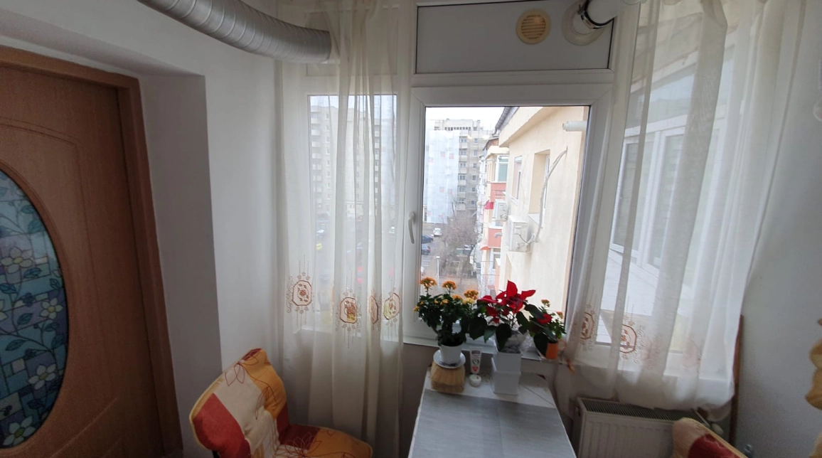 Oferta De vanzare apartament, 2 camere, decomandat, 63 mp, Alexandru cel Bun,  Baza sportiva CFR imagine 6