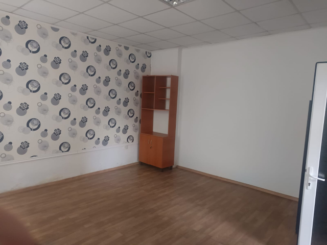 Spatiu comercial Centru Colegiul National  65mp  161632
