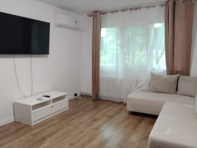 Podu Ros apartament  45 mp, 2 camere,  semidecomandat, de inchiriat,  (Cantemir) 162514