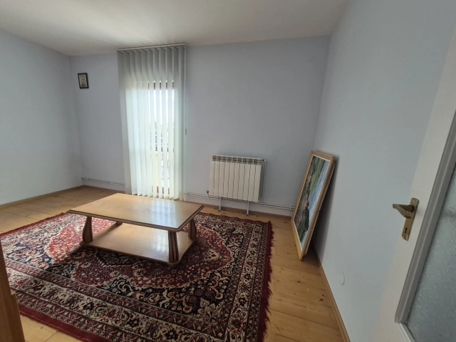 Apartament 10 camere - Podul de Fier