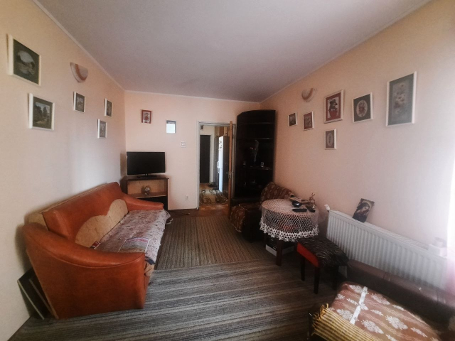 Apartament de vanzare, 4 camere,  semidecomandat,  92 mp, Darmanesti,  (Adridan) 162810