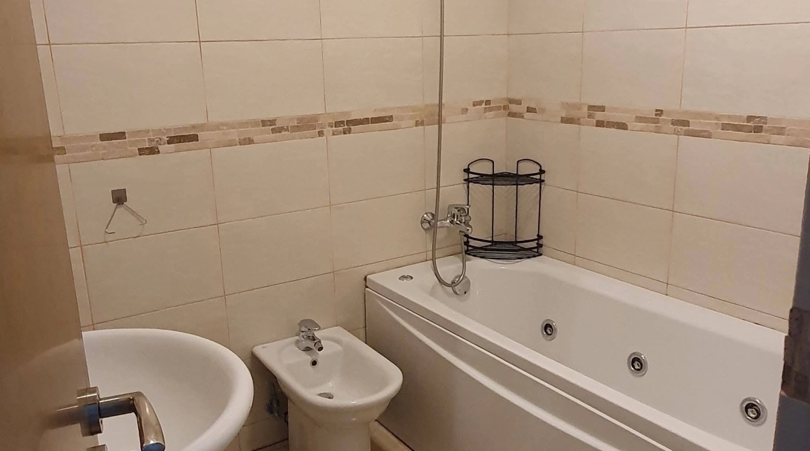 Oferta Calea Romanului apartament 47 mp, 2 camere, duplex, de vanzare,  Stamatin / White Lady imagine 5