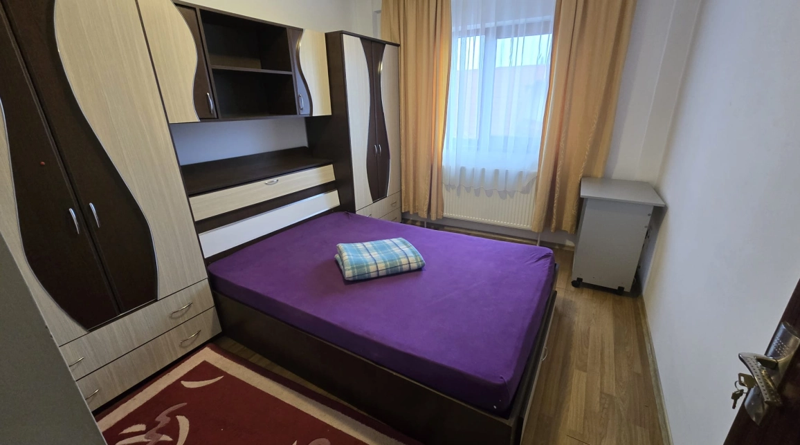 Oferta De vanzare apartament, 2 camere, decomandat, 43 mp, Nicolina,  CUG imagine 3
