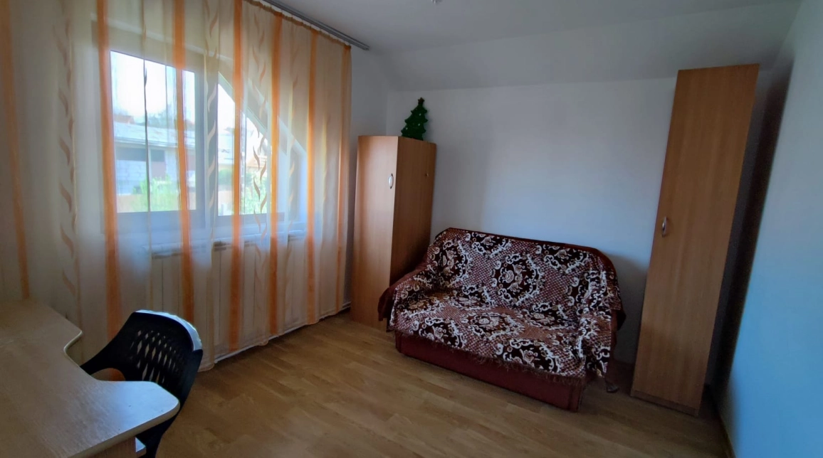 Oferta Casa, 5 camere , 180 mp, Miroslava, de vanzare,  Primaria Miroslava imagine 24
