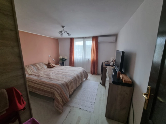 Apartament 7 camere - Sararie