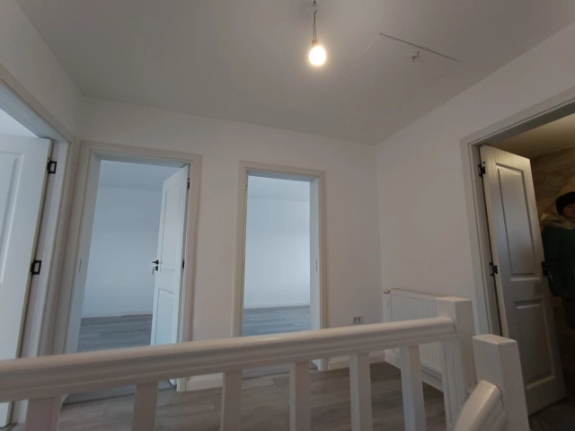 Apartament 4 camere - Valea Lupului