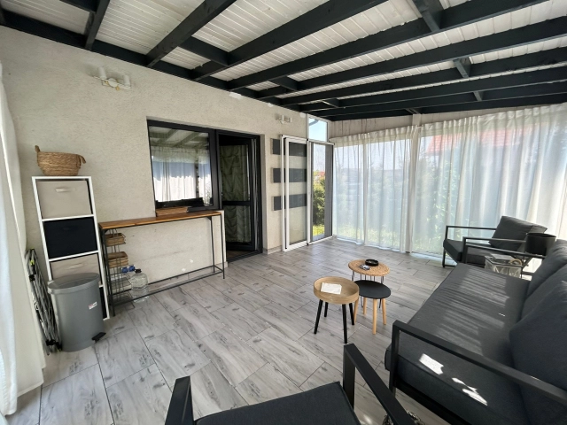 Apartament 4 camere - Breazu