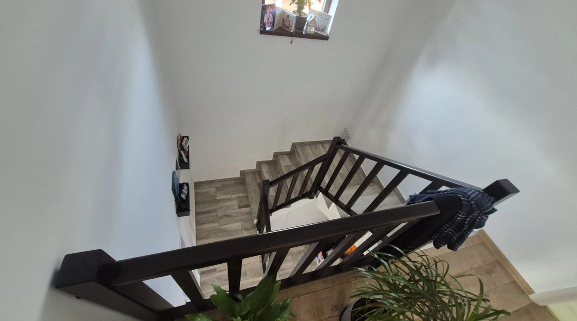 Oferta De vanzare casa, 5 camere, 110 mp, Miroslava,  Transanapet imagine 6