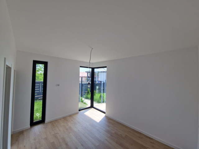 Miroslava casa 127mp, 4 camere,  de vanzare,  (n spate la Familiy Market ) 163009