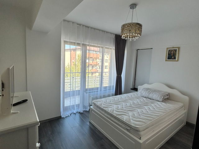 Apartament, 3 camere  semidecomandat,  72 mp, Valea Lupului, de inchiriat,  (Rond Moldova Mall ) 163456