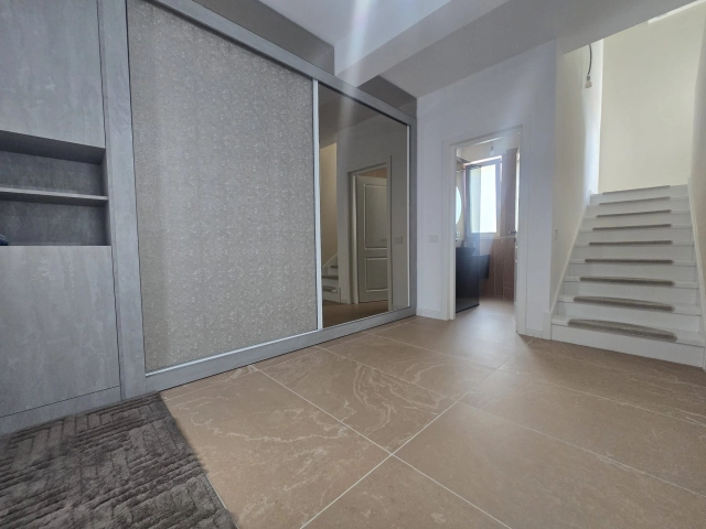 Apartament 4 camere - Popas Pacurari