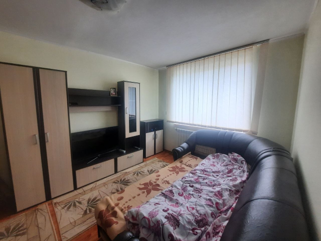 Precista apartament  47 mp, 2 camere,  decomandat, de vanzare,  (Scoala nr 4) 161904