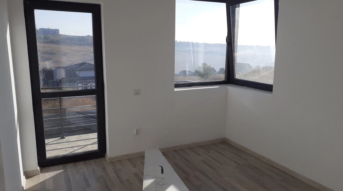 Oferta 4 camere, 105 mp, de vanzare casa in zona Rediu,   imagine 8