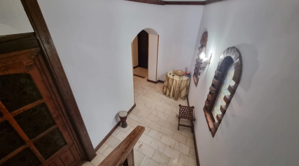 Oferta 7 camere, 240 mp, de vanzare casa in zona Sararie,  dupa spital Arcadia imagine 4