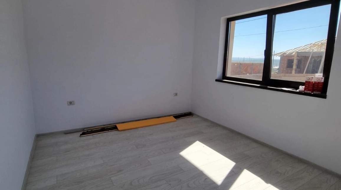 Oferta 4 camere, 90 mp, de vanzare casa in zona Popas Pacurari,  Antibiotice imagine 2