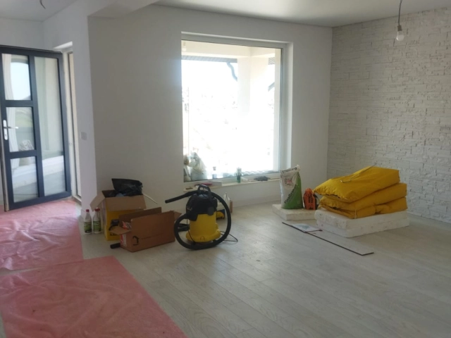 Apartament 4 camere - Valea Adanca