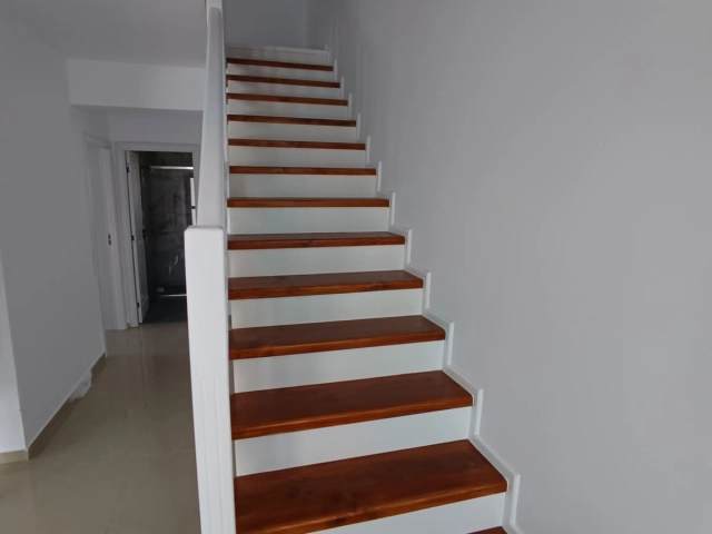 Apartament 4 camere - Valea Lupului