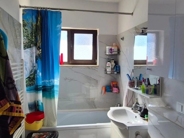 Apartament 3 camere - Visani