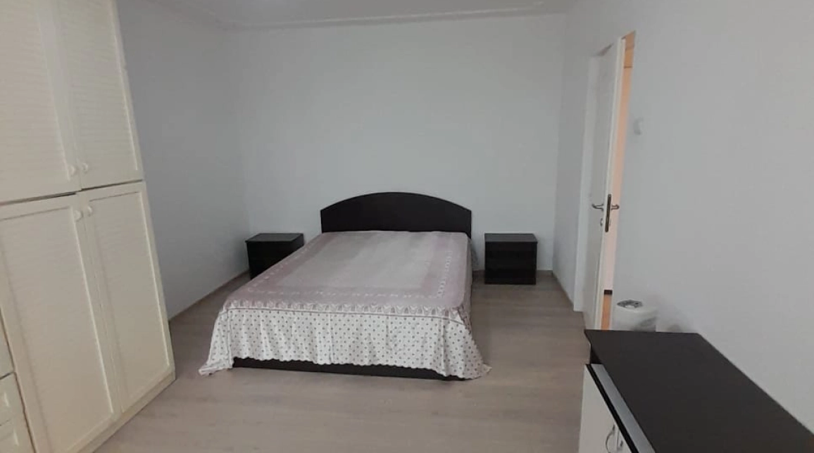 Oferta Alexandru cel Bun apartament 54 mp, 2 camere, decomandat, de inchiriat,  Piata Voievozilor imagine 5