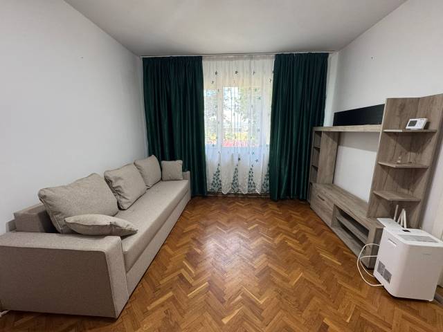Apartament de inchiriat, 2 camere,  nedecomandat,  50 mp, Podu Ros,  (Pasapoarte bulevard) 162600