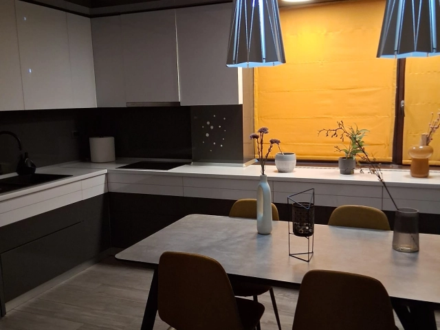 Apartament 3 camere - Bucium