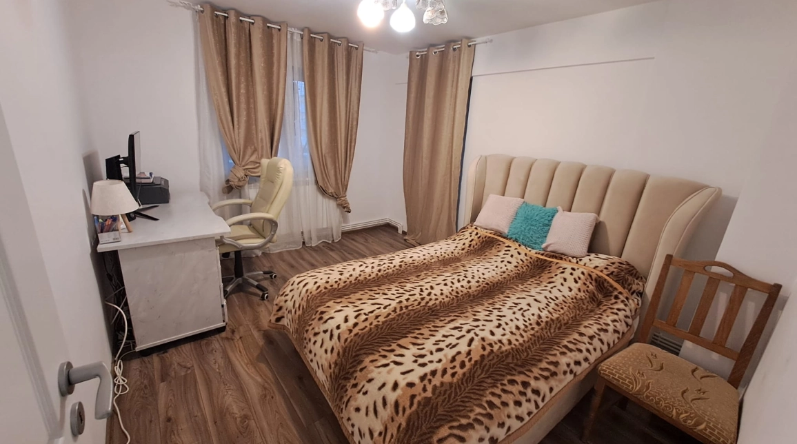Oferta Pacurari apartament 78 mp, 3 camere, decomandat, de vanzare,  MOARA DE  FOC imagine 5