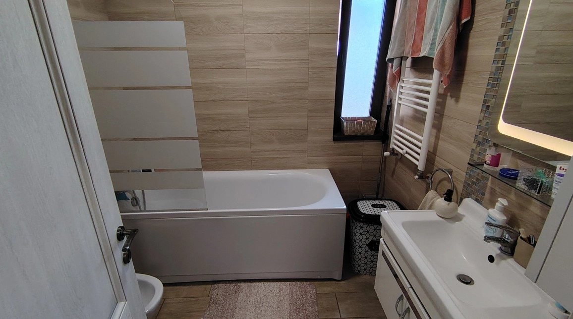 Oferta De vanzare apartament nou, 3 camere, semidecomandat, 62 mp, CUG,  1.5km de la Al. T Neculai imagine 7