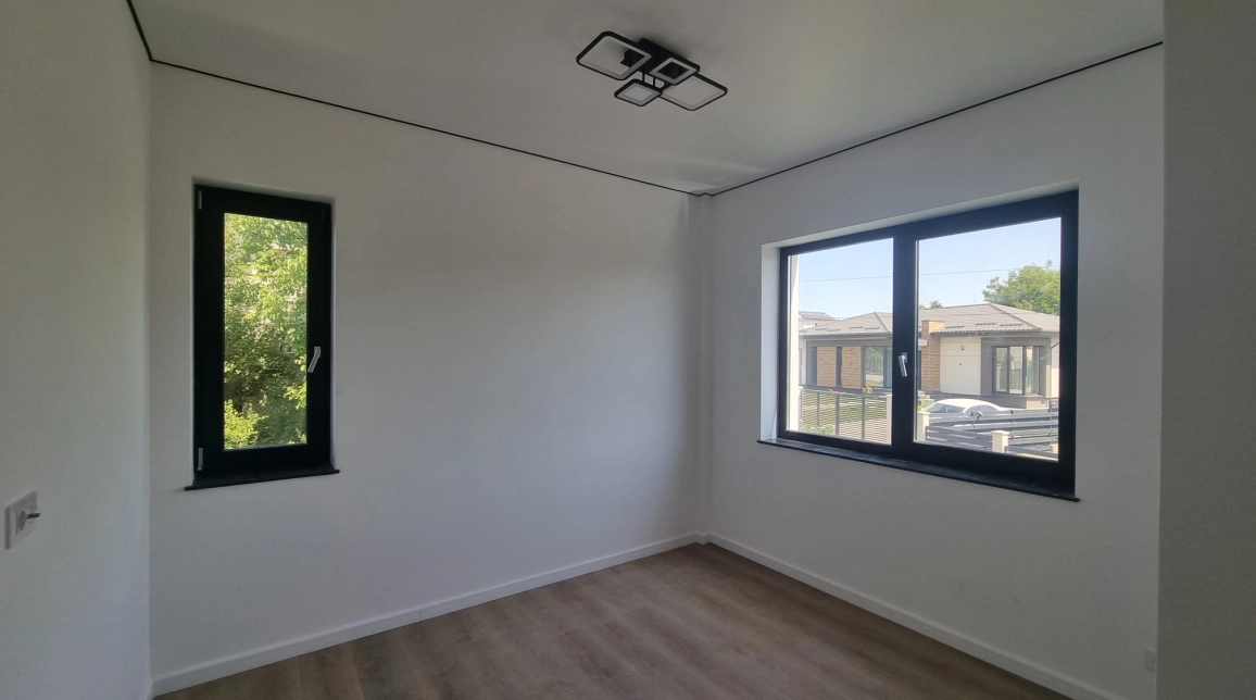 Oferta 4 camere, 106 mp, de vanzare casa in zona Bucium,  TLT Visan imagine 5