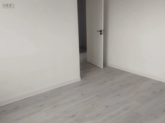 Apartament 4 camere - Valea Adanca