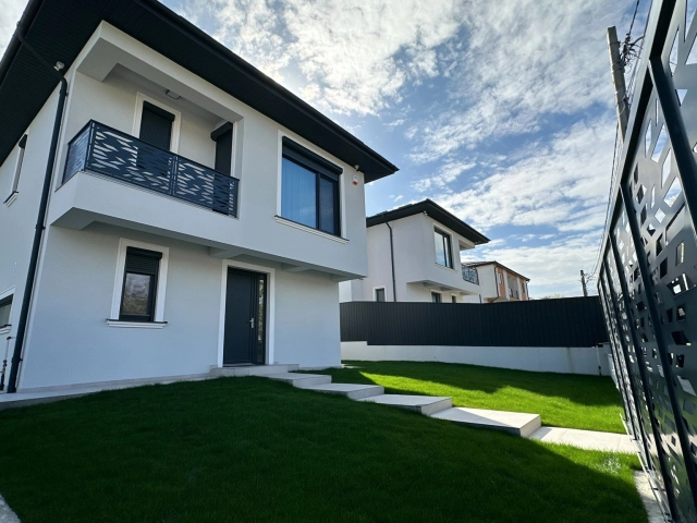 Apartament 4 camere - Bucium