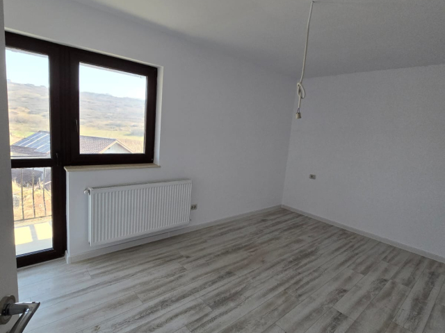 Casa, 3 camere, 90mp, Miroslava, de vanzare,  (2 km de Family Market) 147641