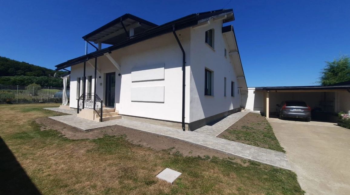 Oferta De vanzare casa, 5 camere, 170 mp, Bodesti,  Pensiunea Zestrea Bunicilor imagine 2