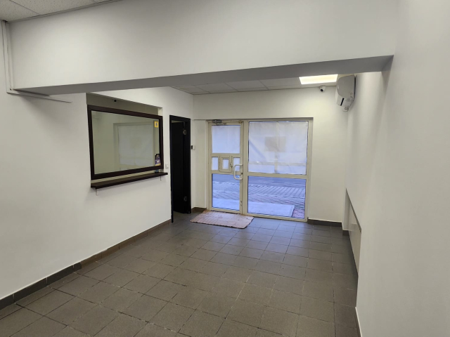 Spatiu comercial Nicolina La Doi Pasi 80mp  161477