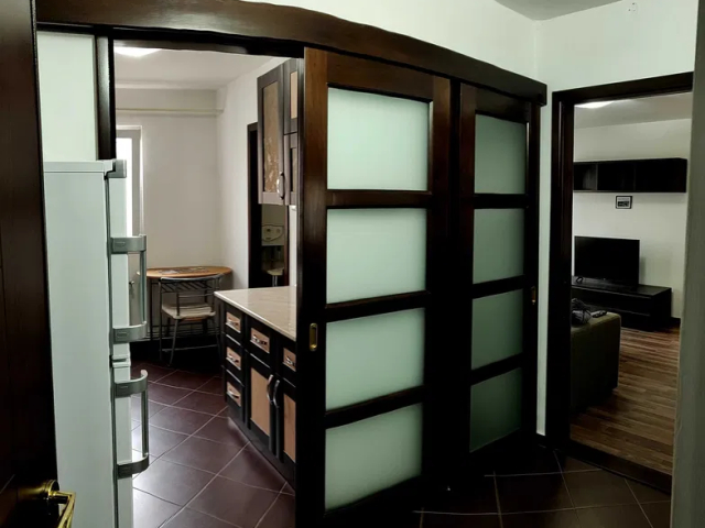 Apartament de inchiriat, 2 camere,  semidecomandat,  50 mp, Podu Ros,  (Sens Giratoriu) 161235