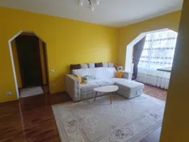 Precista apartament  56 mp, 2 camere,  semidecomandat, de inchiriat,  (Scoala Nr.4) 161929