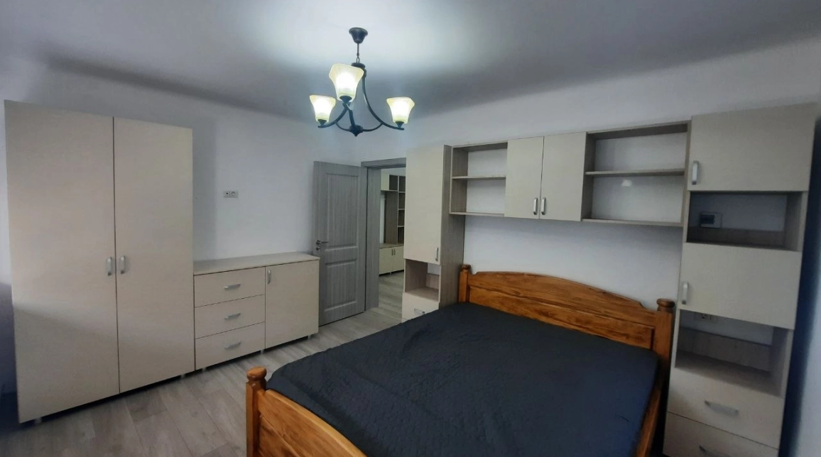 Oferta Central apartament 52 mp, 2 camere, semidecomandat, de inchiriat,  Banca Transilvania / Tribunal imagine 1