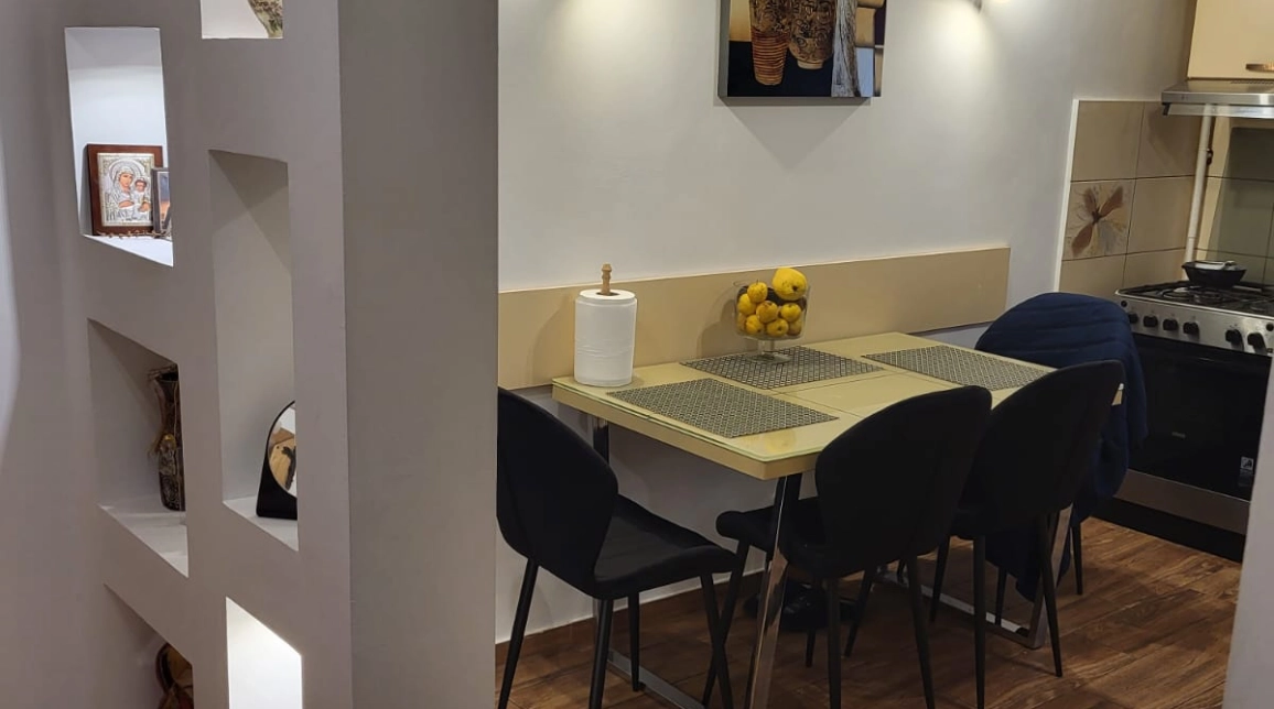 Oferta Gara apartament 80 mp, 3 camere, decomandat, de vanzare,  ARCU, CARREFOUR MARKET imagine 3